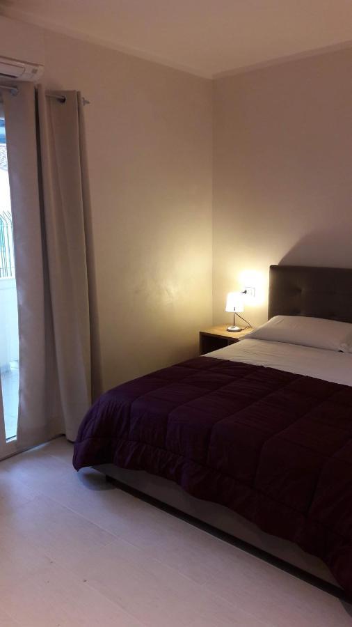 La Casa Di Pier Hotell Olbia Exteriör bild