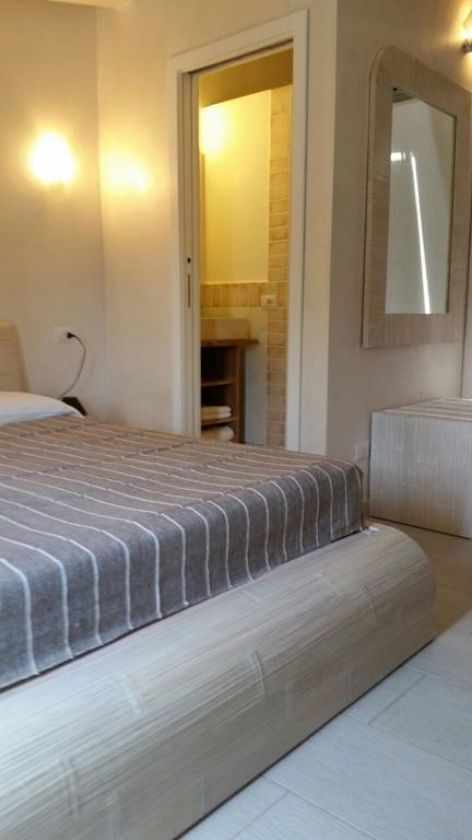 La Casa Di Pier Hotell Olbia Exteriör bild