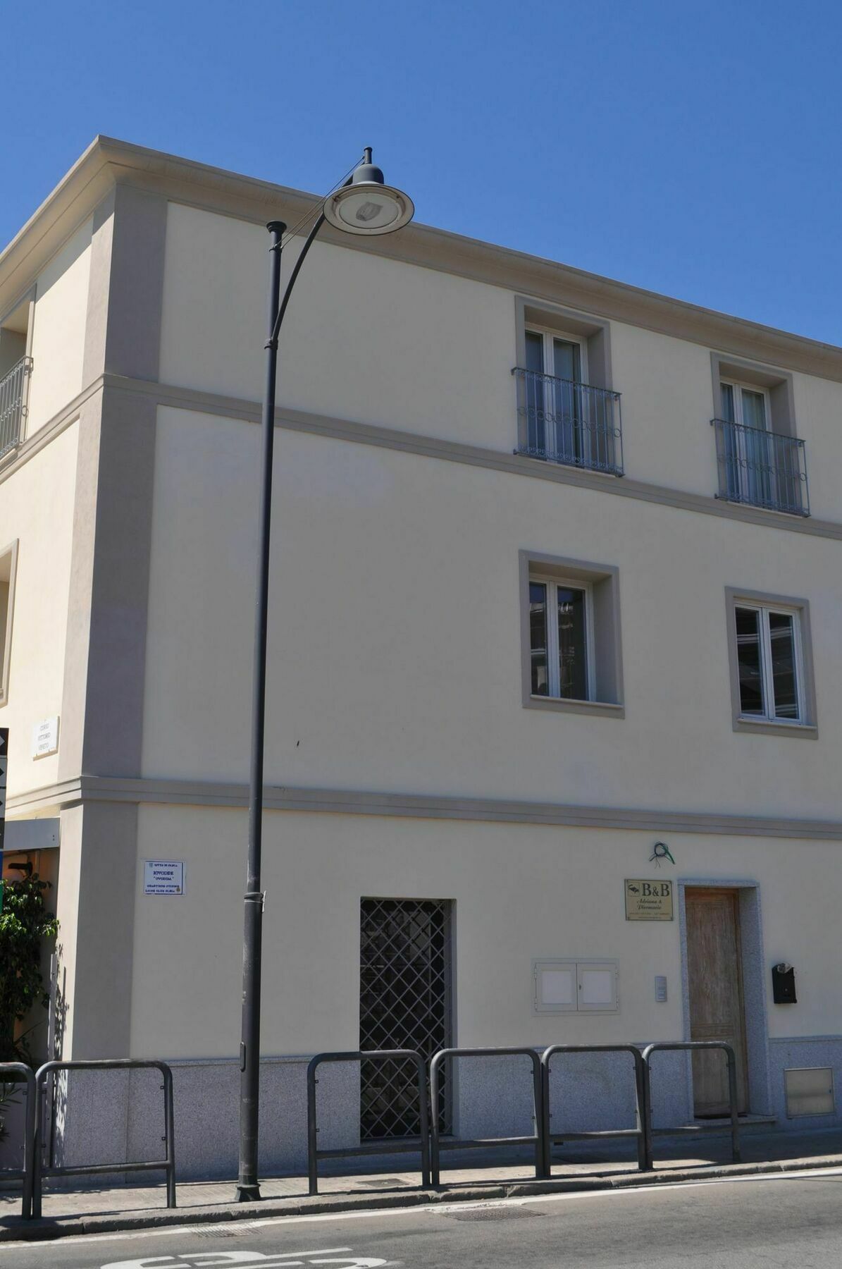 La Casa Di Pier Hotell Olbia Exteriör bild